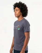 Camiseta "Ninguém Morre Nos Devendo" - Imagem 4